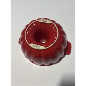 Mrs. Fields Premium Bakeware Red  Enamel Fluted Bundt Pan EUC